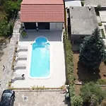 Lux Nina With Six Bedrooms, Private Pool By Adex Travel Βίλα