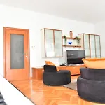 Βίλα Lux Nina With Six Bedrooms, Private Pool By Adex Travel Ζαντάρ