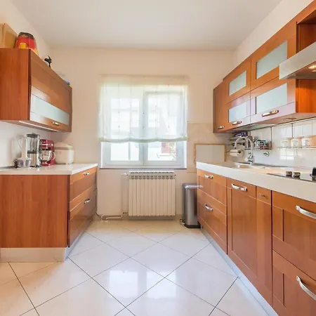 Lux Nina With Six Bedrooms, Private Pool, Sauna זאדאר