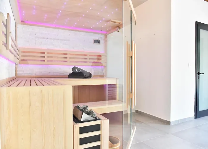 Lux Nina With Six Bedrooms, Private Pool By Adex Travel فيلة *