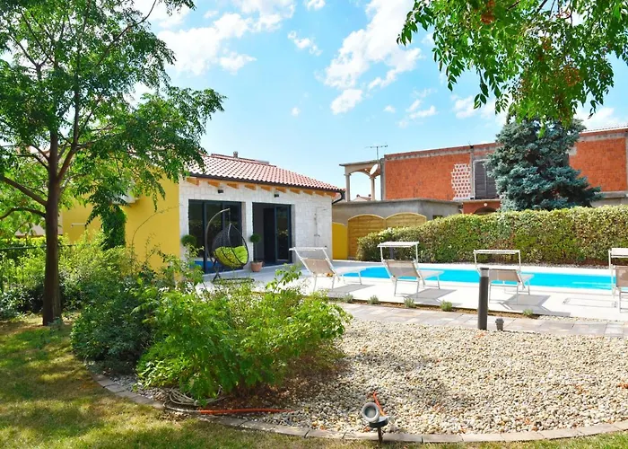 Lux Nina With Six Bedrooms, Private Pool By Adex Travel فيلة زادار