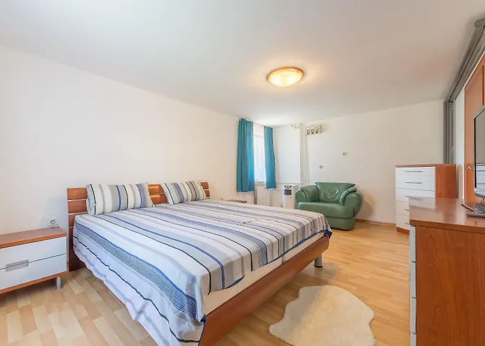 Lux Nina With Six Bedrooms, Private Pool By Adex Travel * Zára
