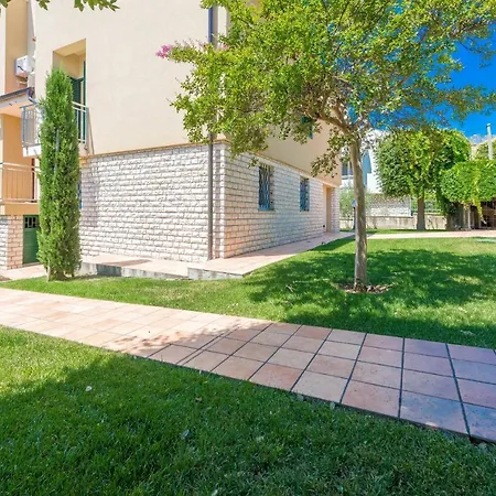Villa Lux Nina With Six Bedrooms, Private Pool, Sauna *