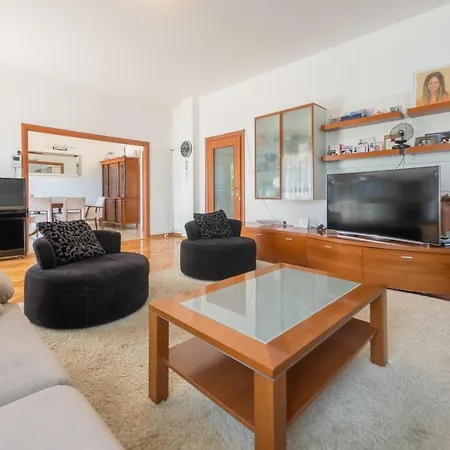 Lux Nina With Six Bedrooms, Private Pool, Sauna Zadar