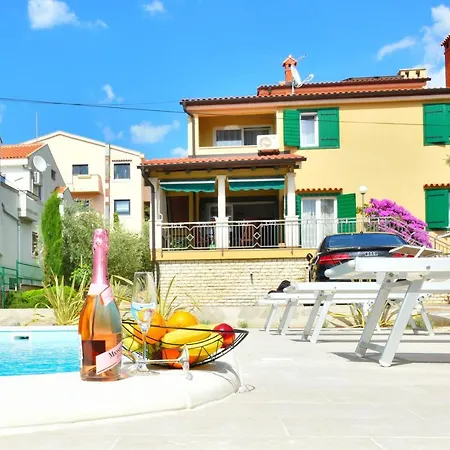 Villa Lux Nina With Six Bedrooms, Private Pool, Sauna Zadar