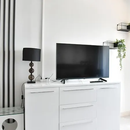 Lux Nina With Six Bedrooms, Private Pool By Adex Travel Zara