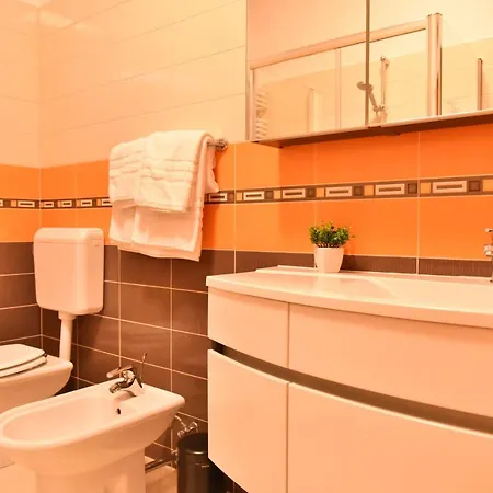 Lux Nina With Six Bedrooms, Private Pool, Sauna Zadar