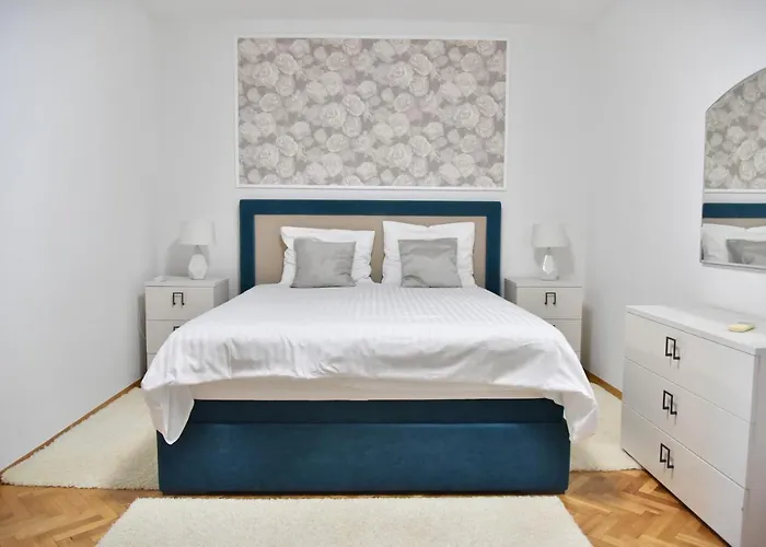 Villa Lux Nina With Six Bedrooms, Private Pool By Adex Travel