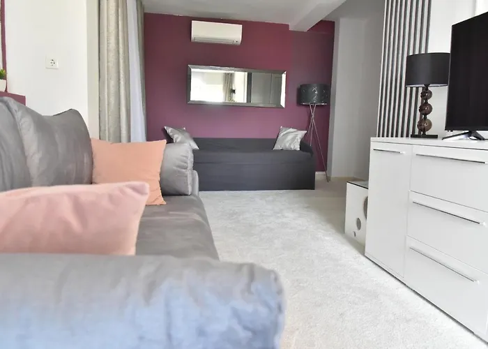 Lux Nina With Six Bedrooms, Private Pool By Adex Travel * זאדאר