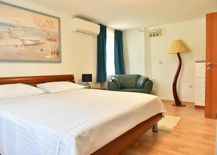 Lux Nina With Six Bedrooms, Private Pool By Adex Travel Villa