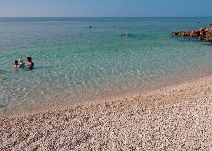 Villa Lux Nina With Six Bedrooms, Private Pool By Adex Travel *