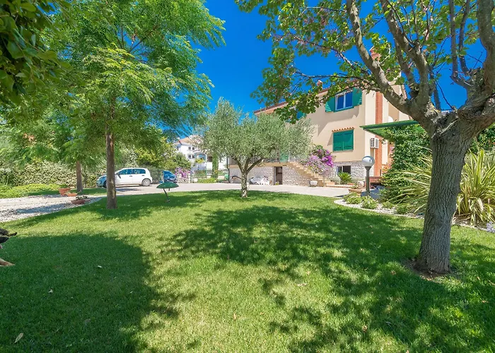 Lux Nina With Six Bedrooms, Private Pool By Adex Travel Villa