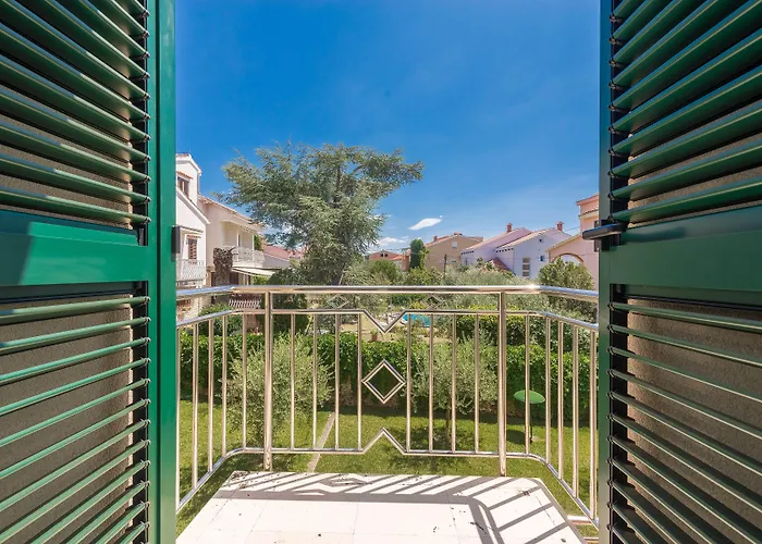 Villa Lux Nina With Six Bedrooms, Private Pool By Adex Travel